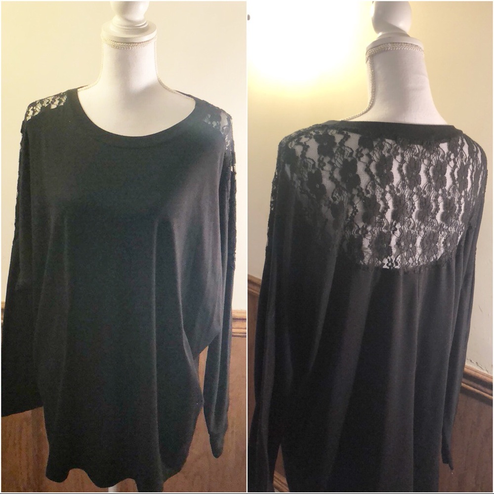 PLUS size black lace top *NEW w/ tags*